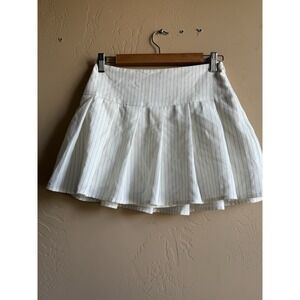 CALYPSO Pleaded Skirt Black Nd White Pin Stripped Size Small‎